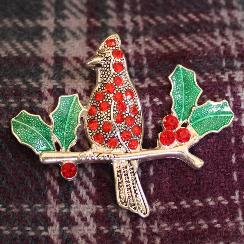 NWT Cardinal Rhinestone Enamel Faux Marcasite Christmas Pin